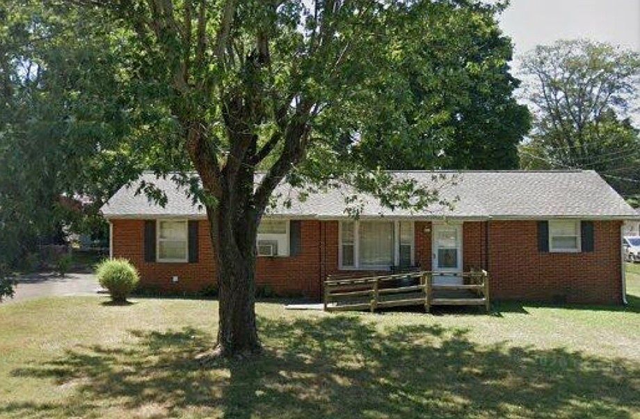 1st image of 6 Sevier St