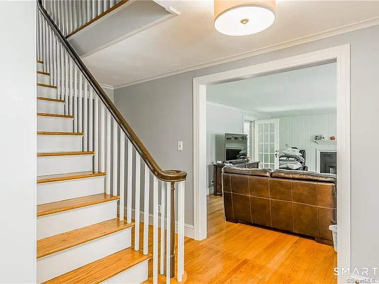 331 Auburn Rd — Photo 11
