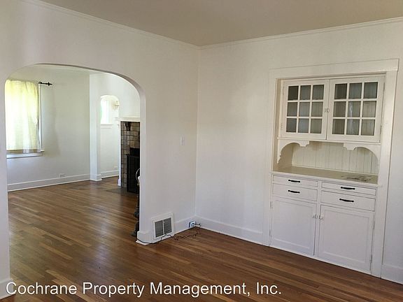 4th image of 1321 San Andres St