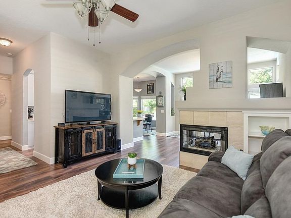 4th image of 8929 Cedarvillage Dr