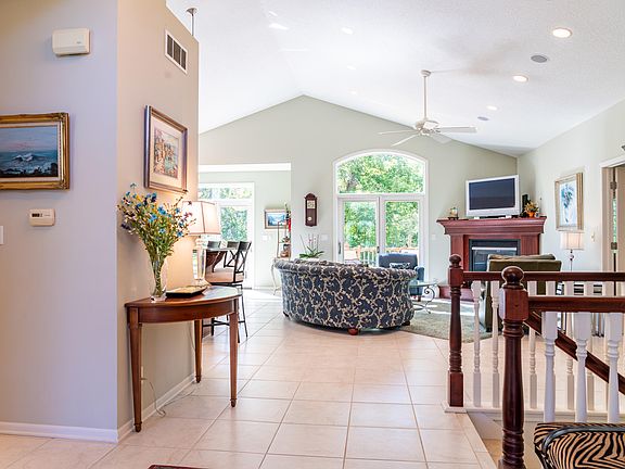 5th image of 3719 Hoover Ave