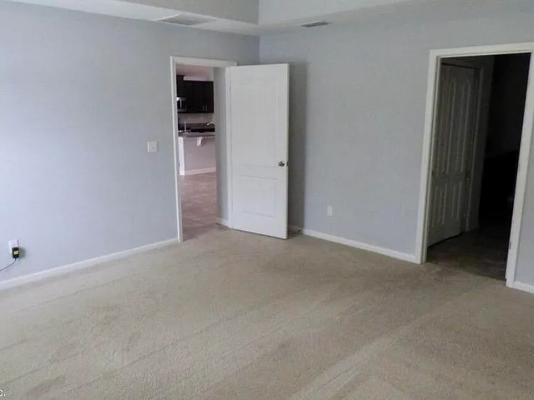 15670 Coulter Ct — Photo 13