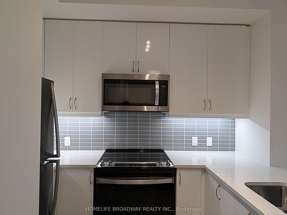 5th image of 4955 Yonge St #2110