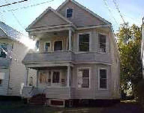 1st image of 834-836 HOLLAND Drive