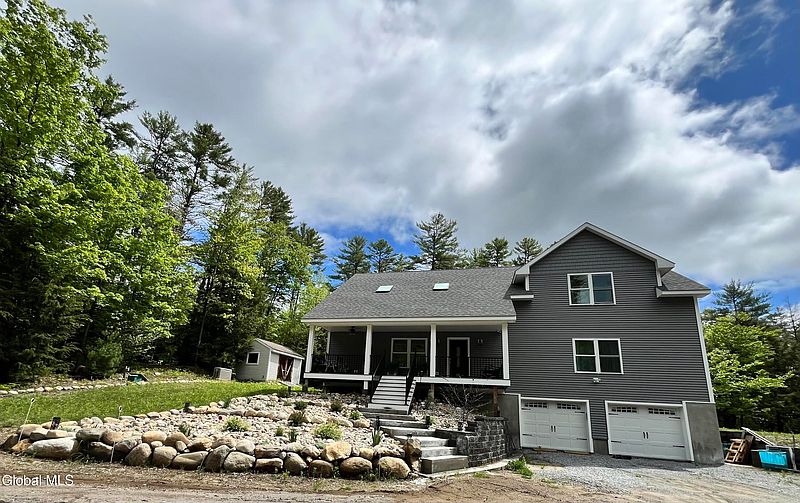 3rd image of 41 Moffitt Road