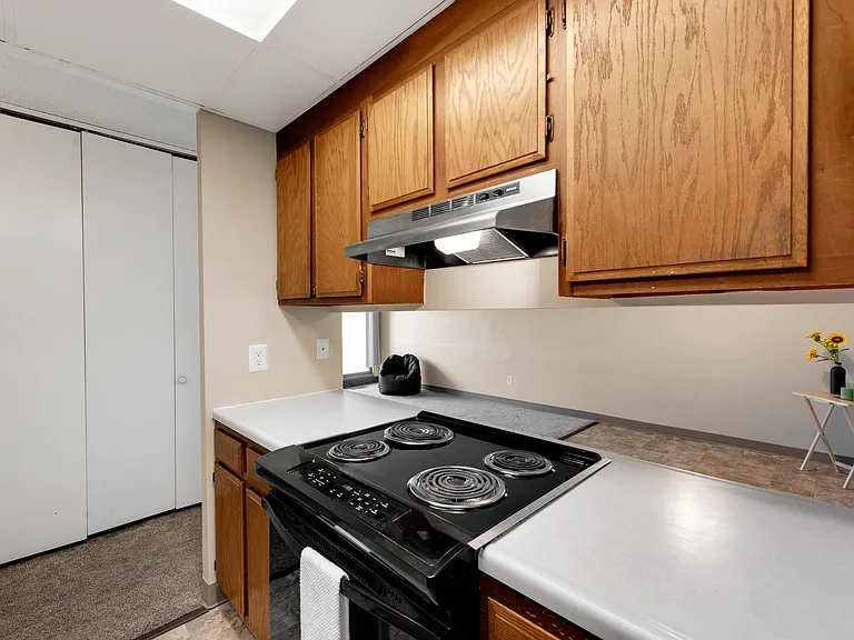 Oakwood Apartments — Photo 56