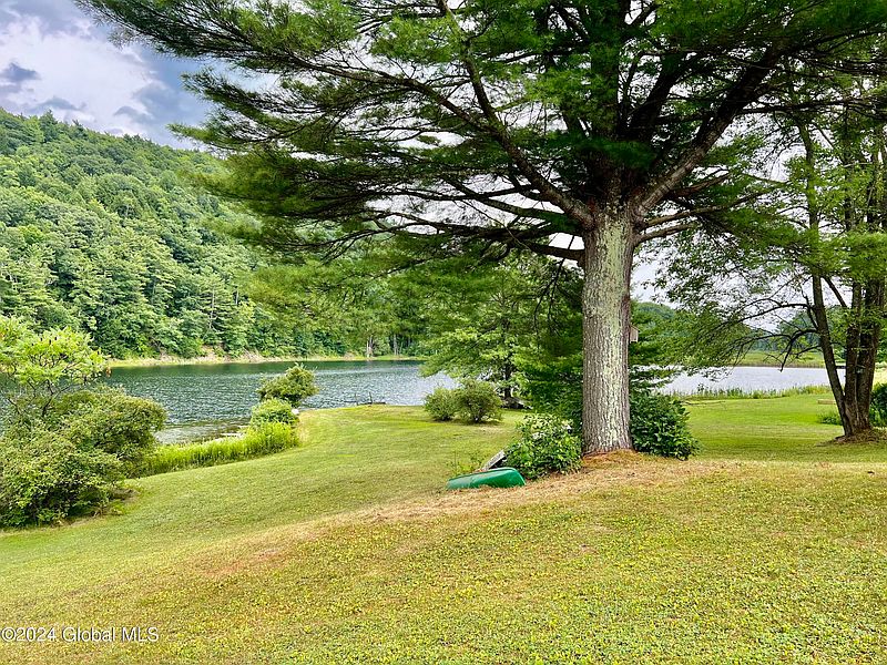 4th image of 17 Mirror Lake Way