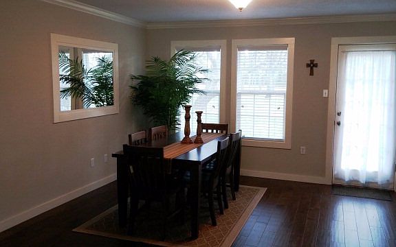 4th image of 212 Saint Francis Cir