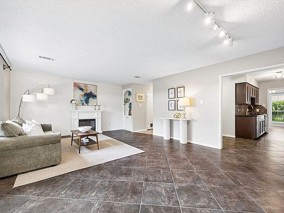 5th image of 14536 Misty Meadow Ln