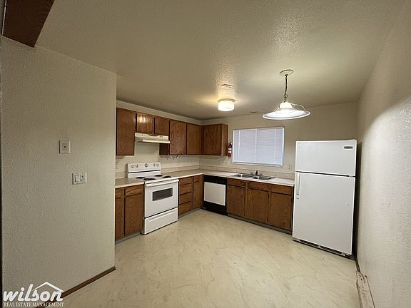 4th image of 201-203 Oak St #7