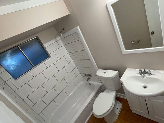 4th image of 4441 Deerland St