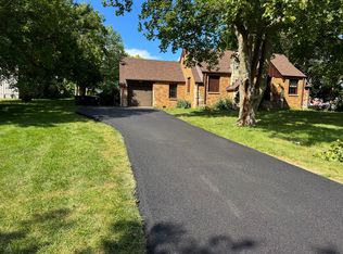 203 W Somonauk St, Yorkville, IL 60560