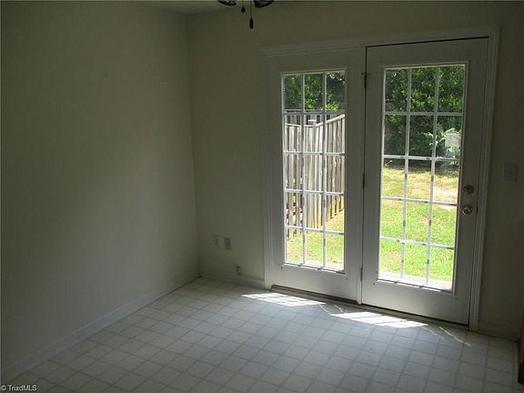 4th image of 151 Heritage Creek Way