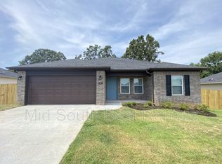 301 Sparrow Rd, Jacksonville, AR 72076