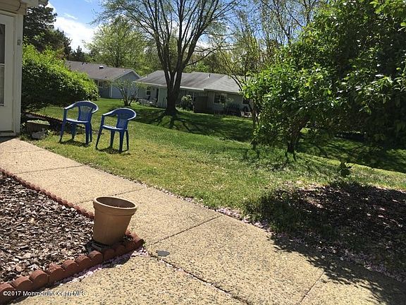 3rd image of 4 Petunia Dr #100C