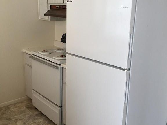 4th image of 190 E Olmstead Dr Unit E12