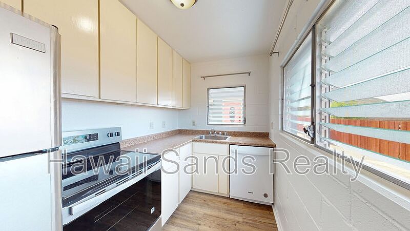 1st image of 3331 Hayden St APT B