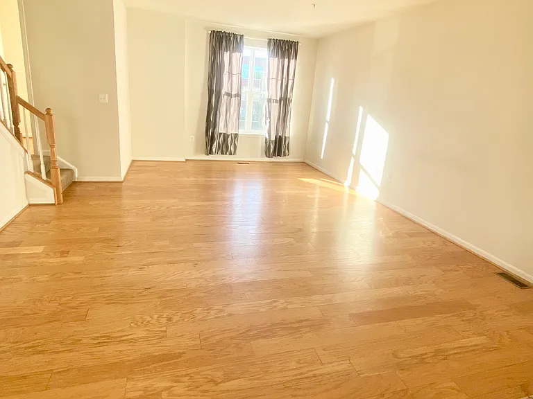 675 Anacostia Ave NE — Photo 3