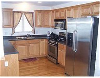 2nd image of 32 Farrwood Pl