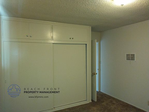 5th image of 1010 Larch St APT 12