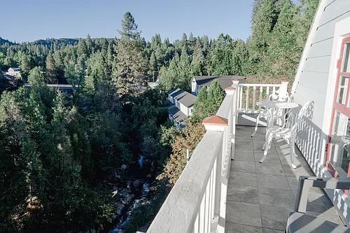 228 Sacramento St Photo 1