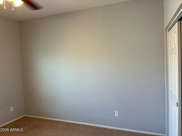928 E Randy St — Photo 33