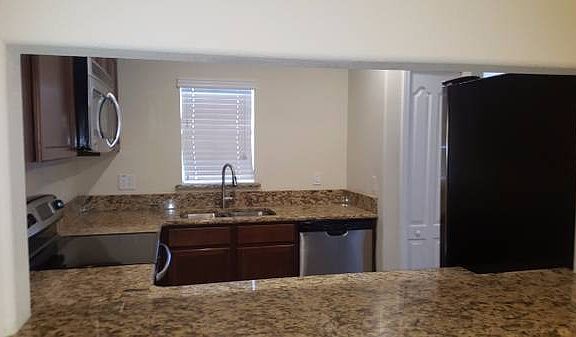 2nd image of 434 Carina Cir