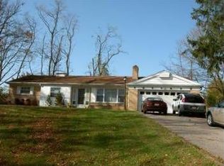 5469 Hill And Dale Dr, Cincinnati, OH 45213