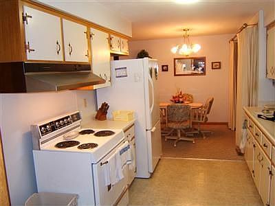 4th image of 308 Camborne Dr