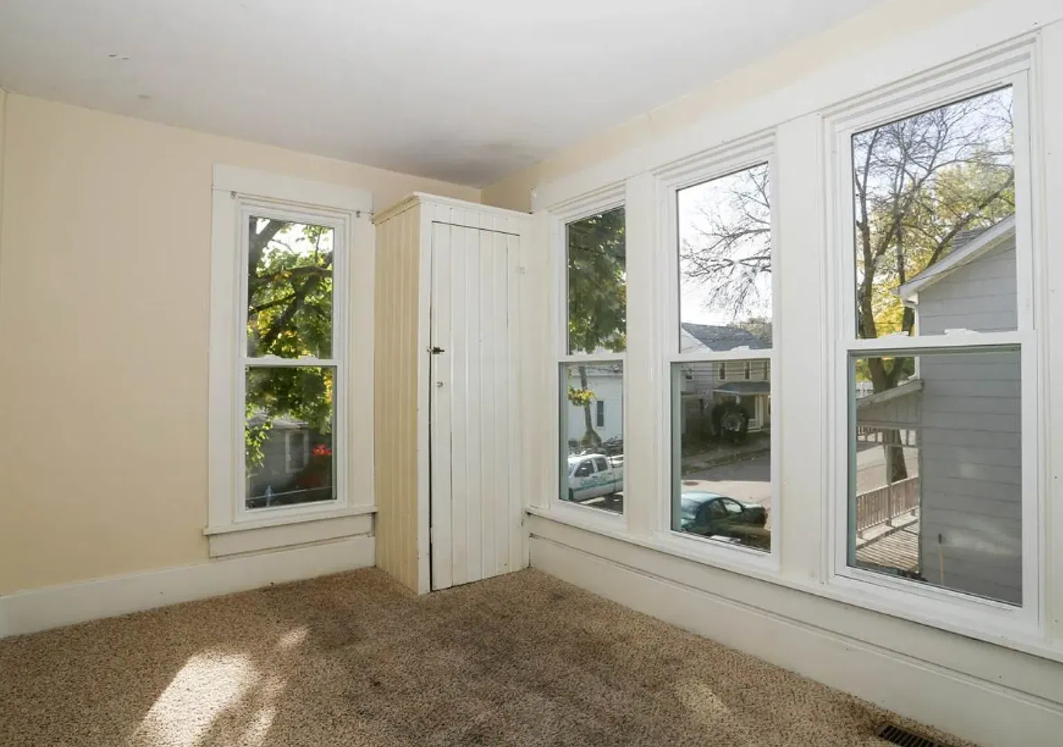 Four bedrooms, 1.5 baths Single Family House for Rent! — Photo 3