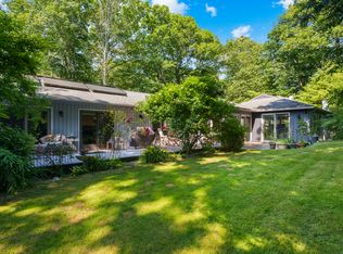 268 Peddlers Rd, Guilford, CT 06437