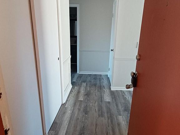 2nd image of 214 San Juan Cir #214