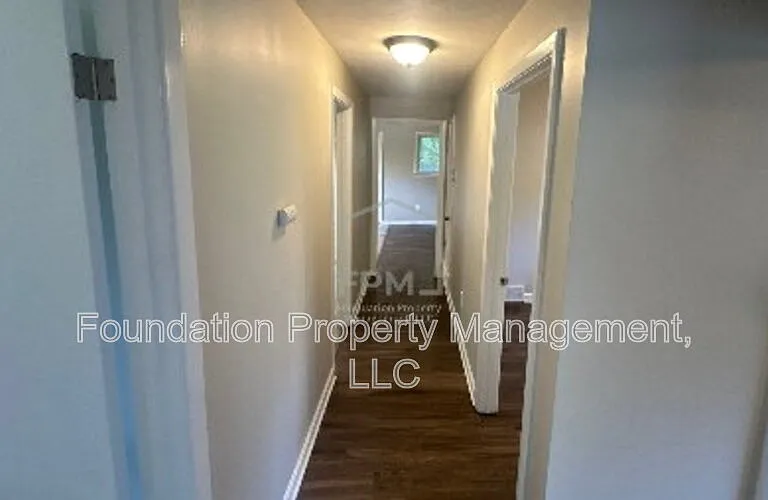 2237 Gayle Ave — Photo 9