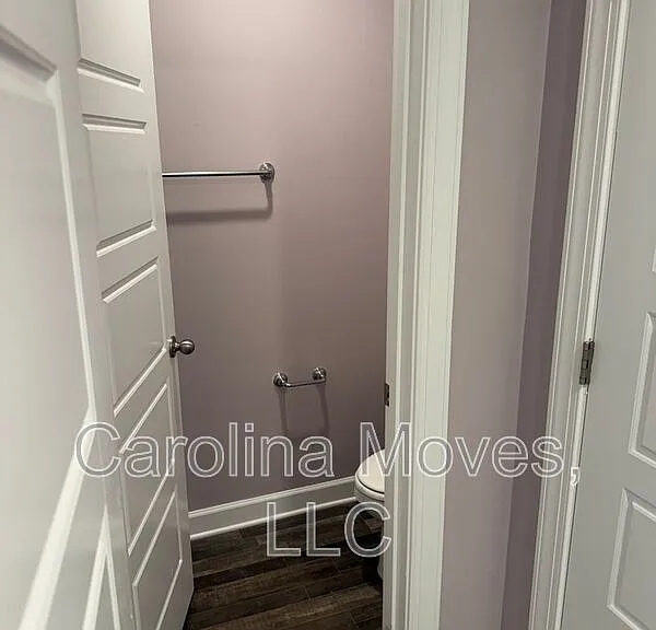 206 Telford Dr — Photo 10