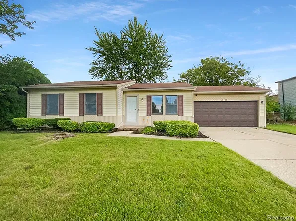 23402 Cranbrooke Dr, Novi, MI 48375