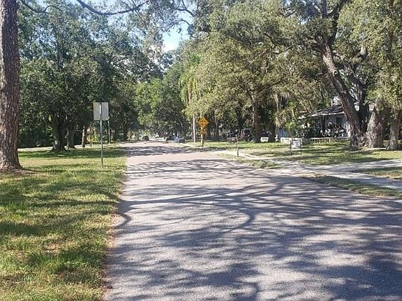 5th image of 412 Casler Ave