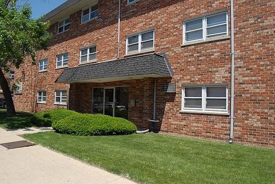 1st image of 5920 W 55th St APT 208