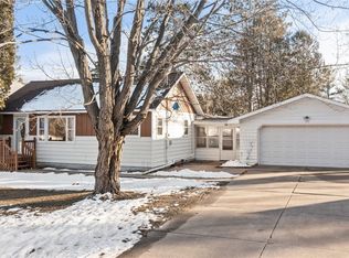953 Sylvan St, Cumberland, WI 54829