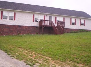 122 Cedar Cove Way, Mount Airy, NC 27030