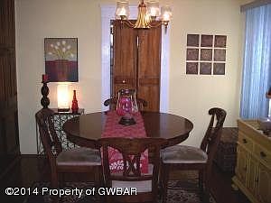 4th image of 133 Price St