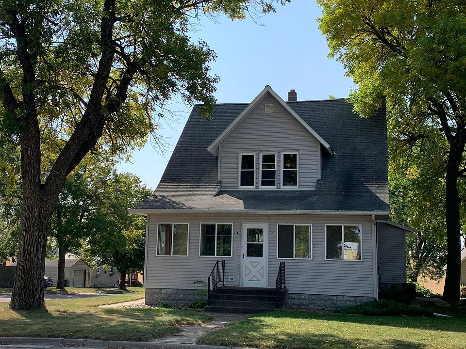 1st image of 221 Sorenson St