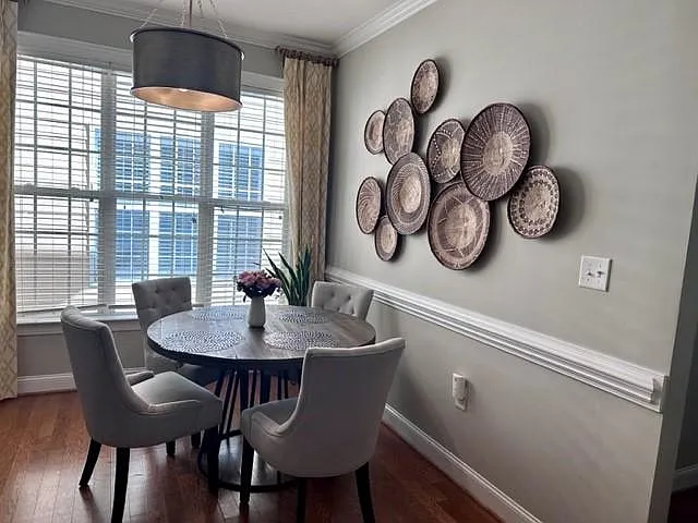 1835 Lela Ave — Photo 2