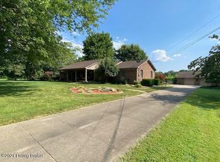 597 Castlerock Dr, Shepherdsville, KY