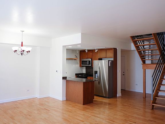 3rd image of 680 N Green St APT 205