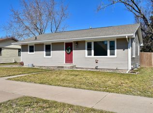 242 N 4th St, La Crescent, MN 55947