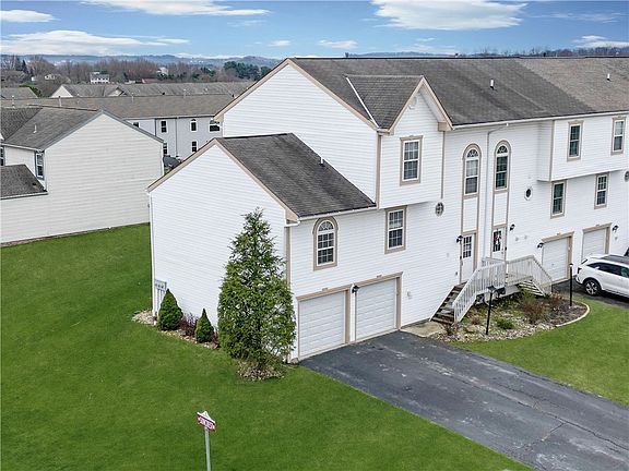 4th image of 835 Sunset Cir