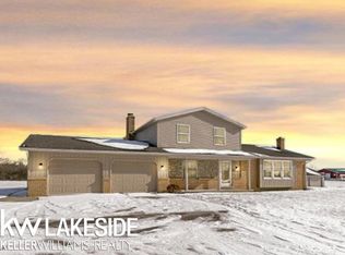 59120 Hayes Rd, Ray, MI 48096