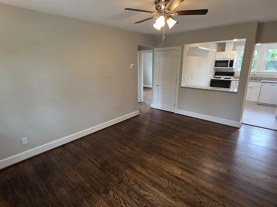 205 S Hammonds Ferry Rd #3