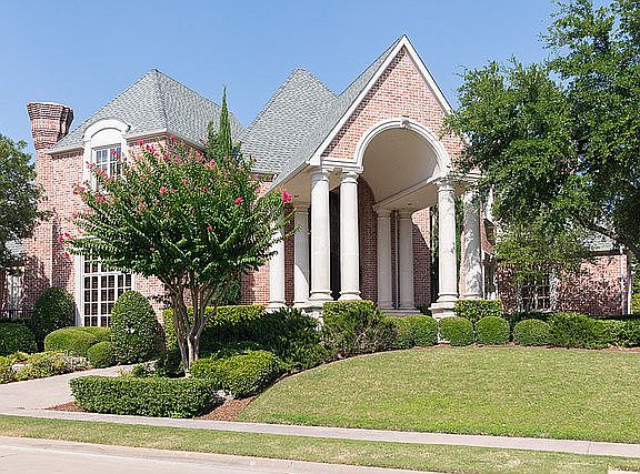 2nd image of 5213 Creekpoint Dr