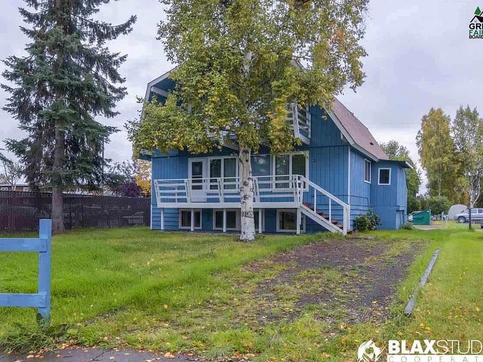 1st image of 643 9th Ave #1